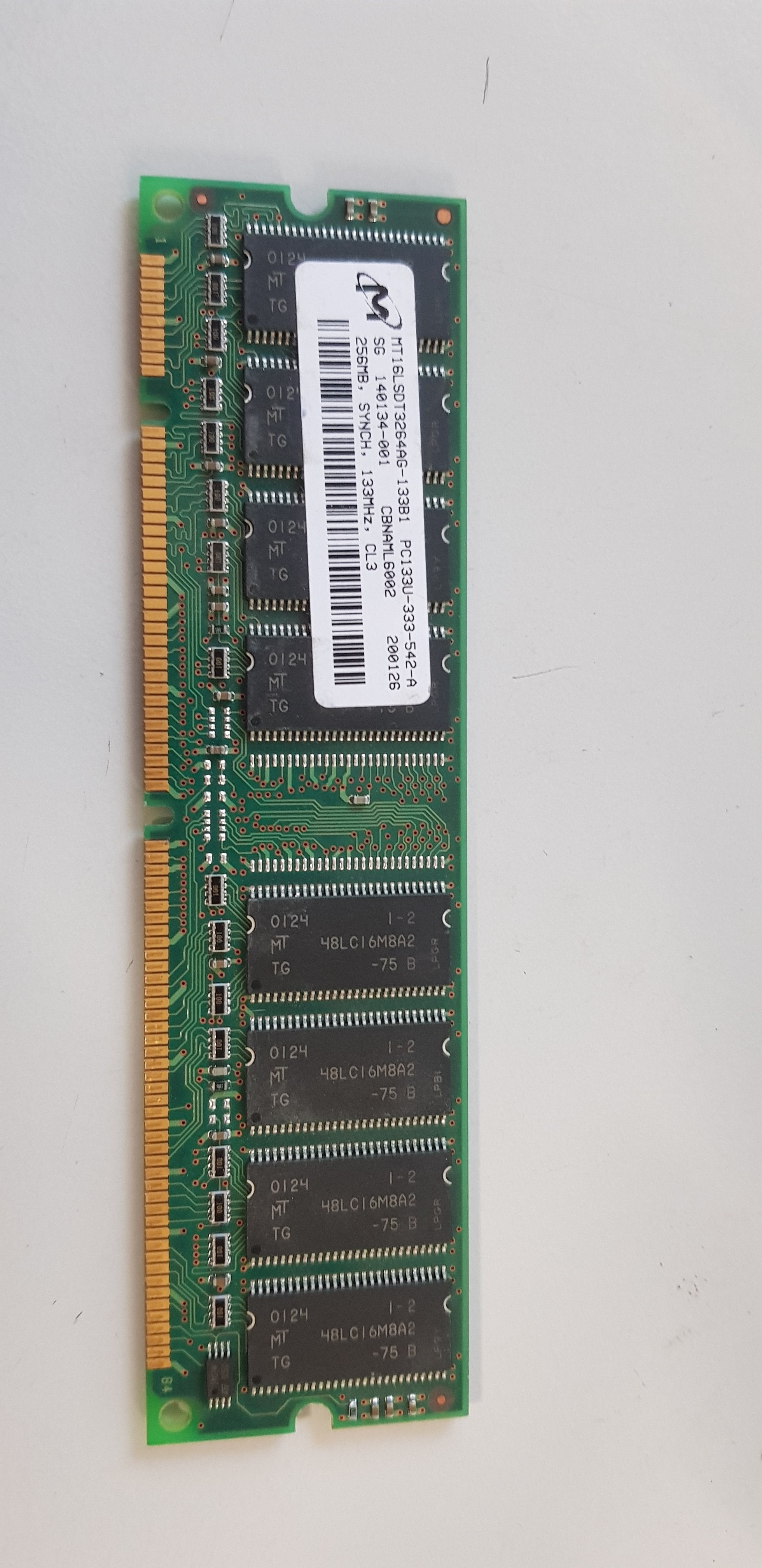 Micron 256MB 168p PC133 CL3 16c 16x8 SDRAM DIMM Memory Module ( MT16LSDT3264AG-133B1)