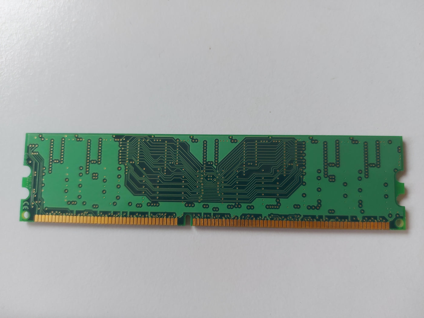 Kingston 512MB PC2100 DDR-266MHz non-ECC Unbuffered CL2.5 184-Pin DIMM 2.5V Memory Module ( KTD4400/512 9905192-105.A00LF ) REF