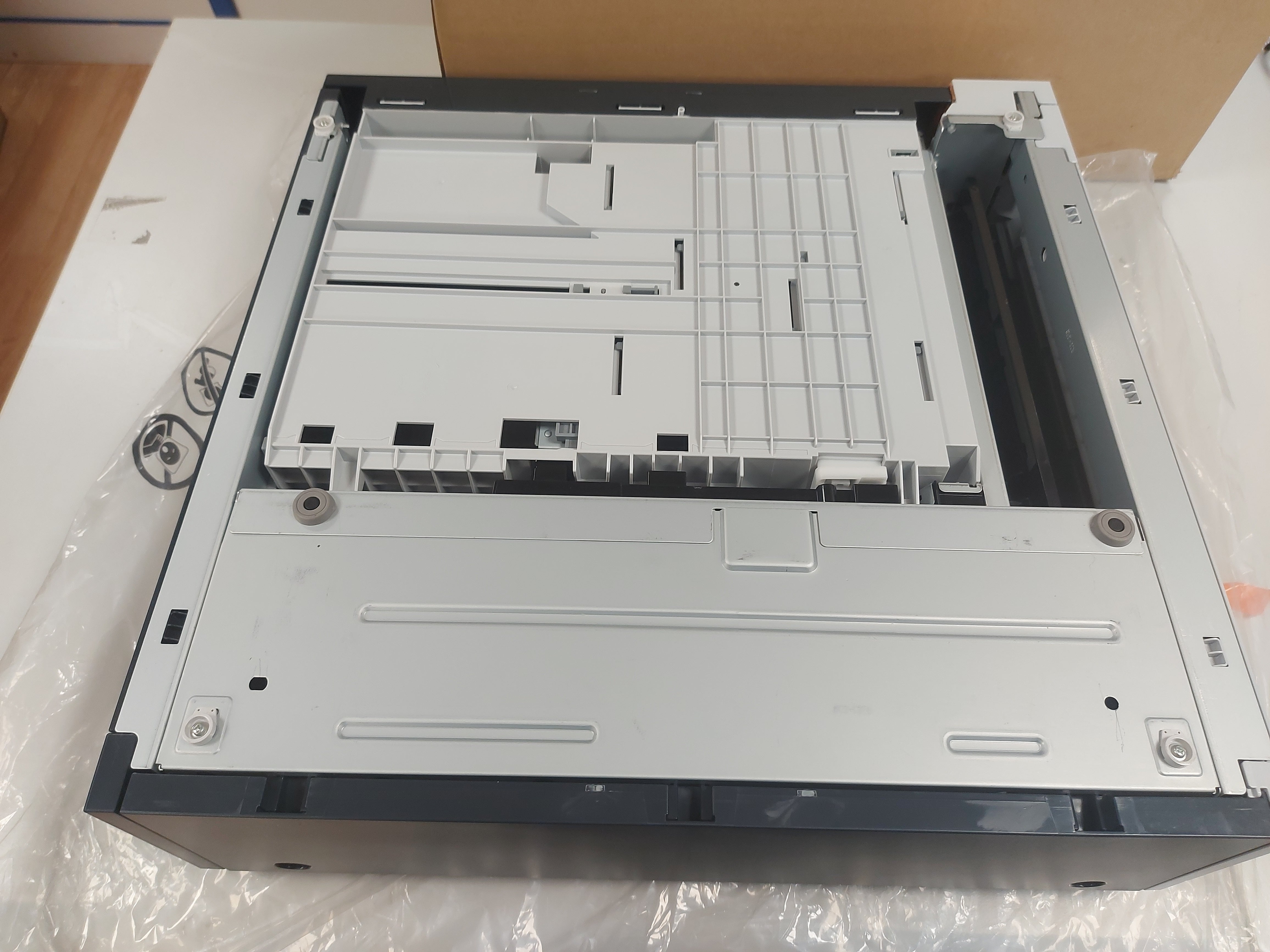 HP 500 sheet Feeder Tray for Colour Laserjet ( CC425A ) NOB