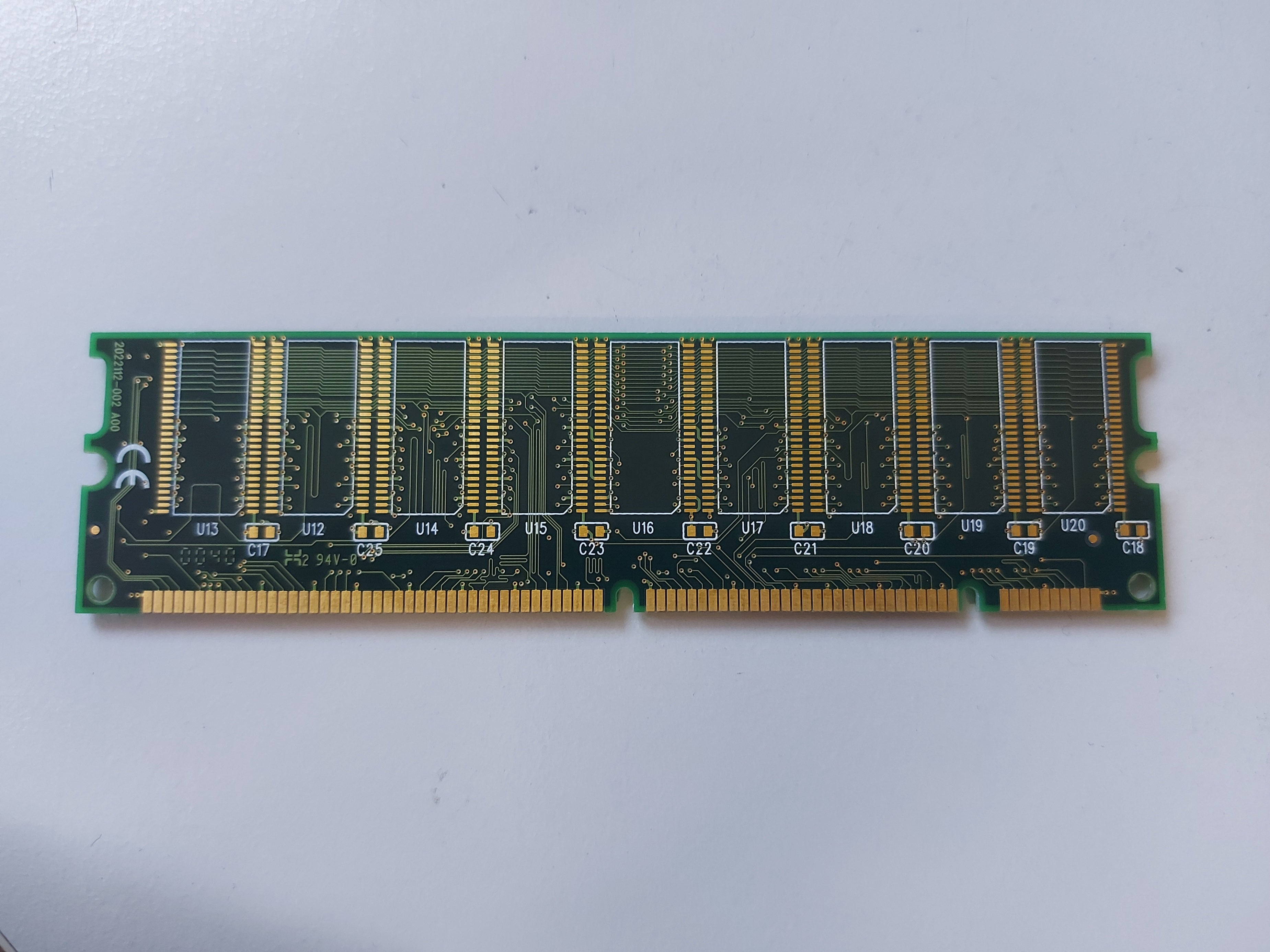 Kingston 64MB PC100 100MHz non-ECC Unbuffered CL2 168-Pin DIMM ( KVR100X64C2/64 9902112-407.A00 ) REF