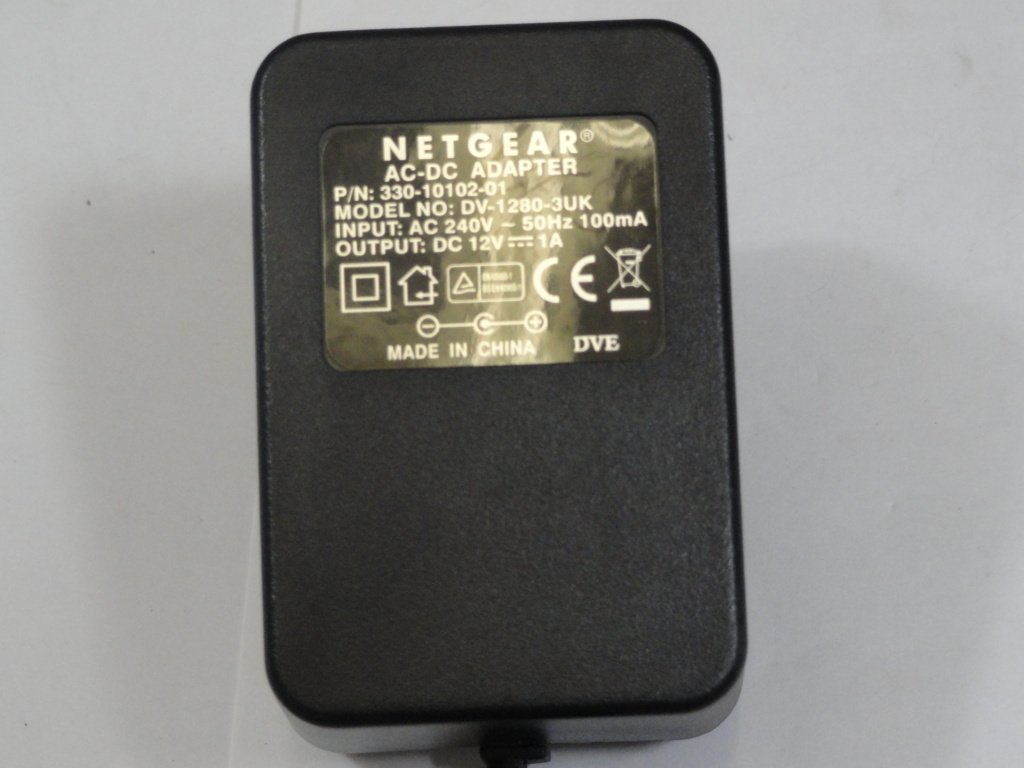 PR11447_330-10102-01_Netgear AC/DC Adaptor Black - Image2